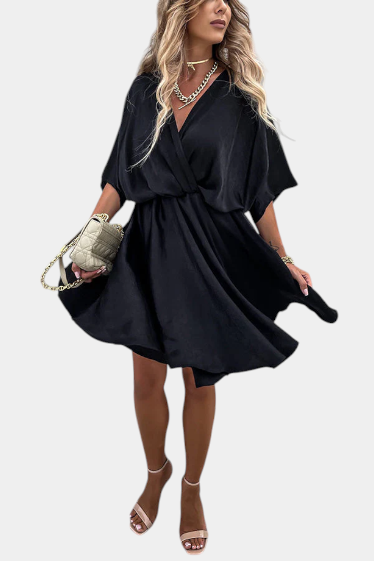 Alexandra Robe Classique à Silhouette Intemporelle et Coupe Flatteuse