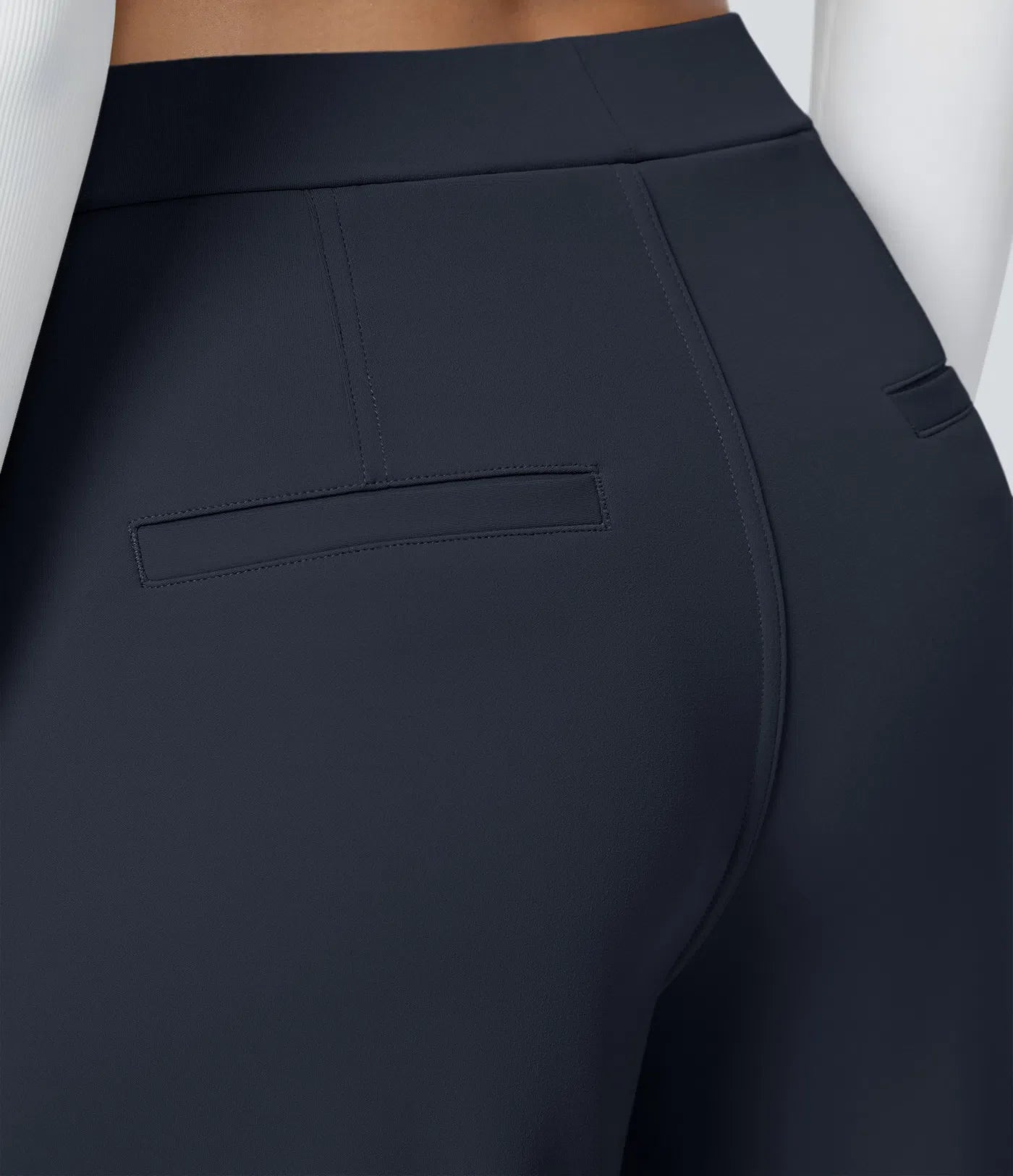 Maison La Veine™ | Pantalon Tailleur Taille Haute Plissé Poches Latérales Jambe Droite
