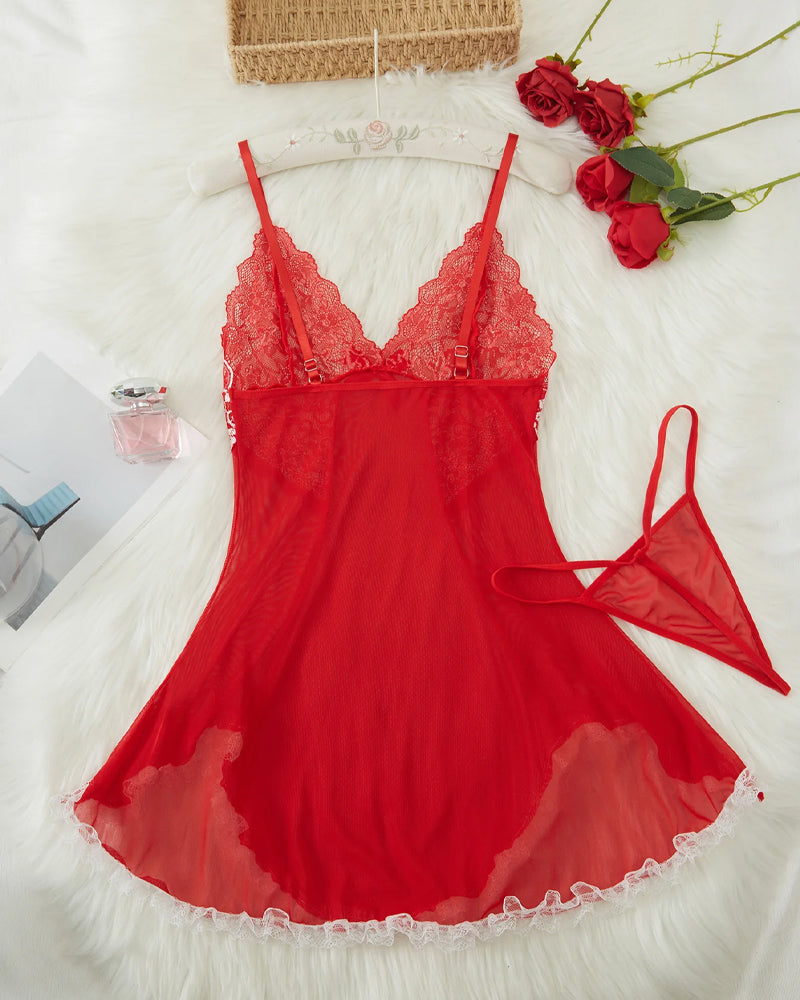 Maison La Veine™ | Robe de nuit en dentelle sensuelle avec décolleté en V profond & G-string