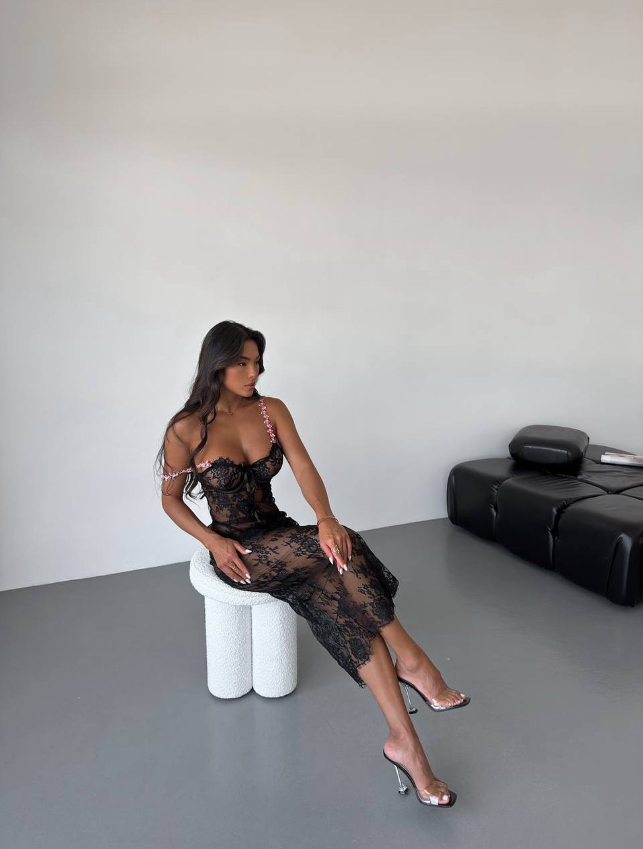 Maison La Veine™ | Robe de nuit transparente Pétales de Minuit