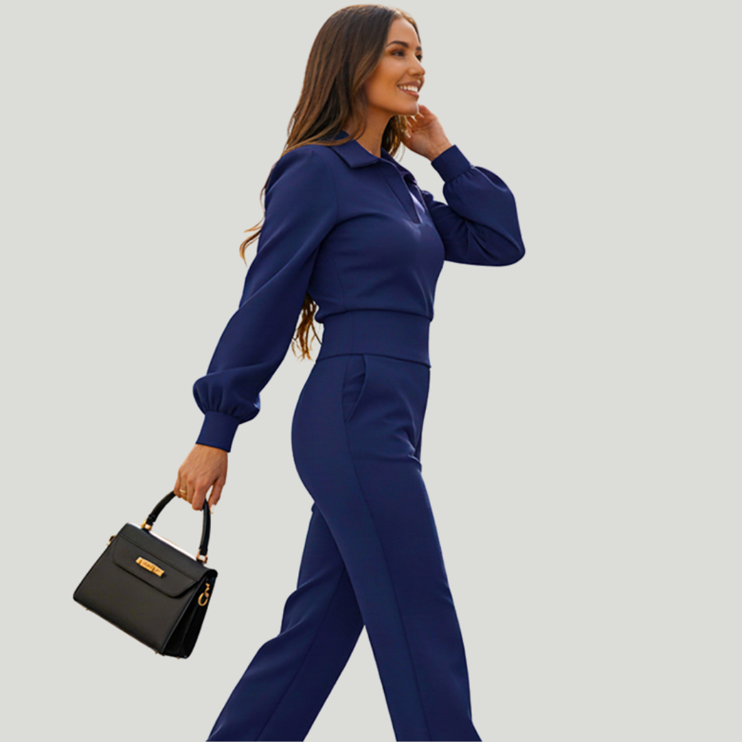 Amalia | Costume femme avec chemisier à revers et pantalon large