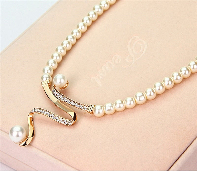 Maison La Veine™ | Collier & Boucles Perles