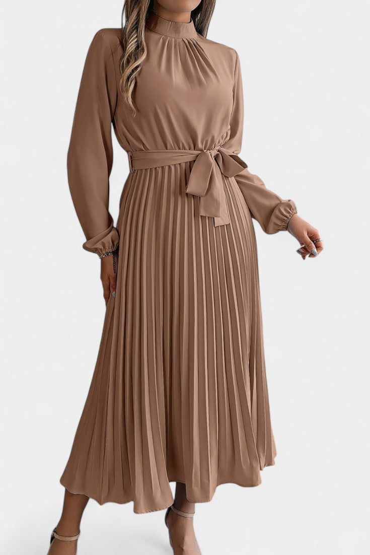 Morgane Robe Plissée à Col Montant Froncé et Taille Nouée