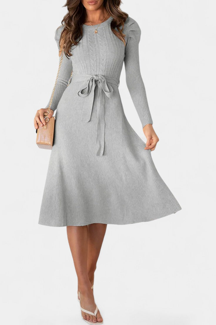 Évoria Robe Pull Midi Tricotée à Manches Bouffantes et Détail Lacé
