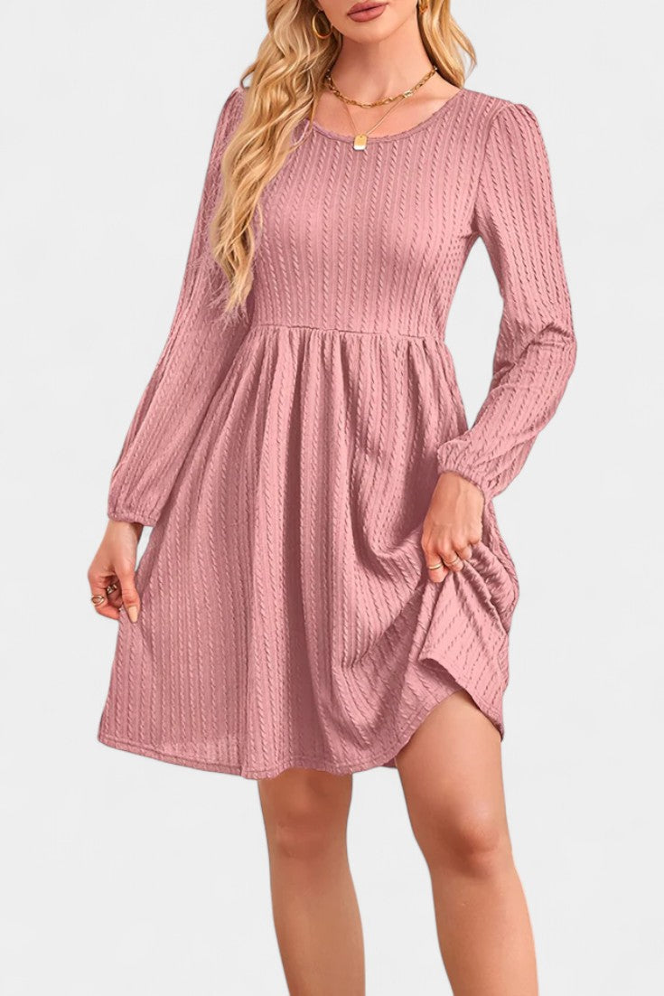 Dorothée Robe Évasée Texturée à Col Rond et Manches Longues