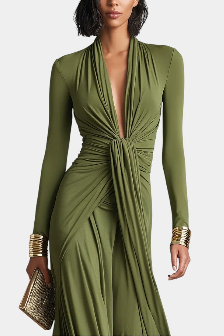 Sylvie Robe Longue Plissée Glamour Vert Olive à Décolleté Profond