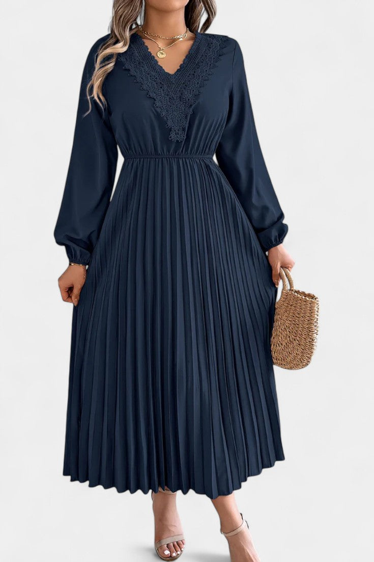 Séverine Robe Plissée en Dentelle à Manches Longues Bouffantes et Encolure en V