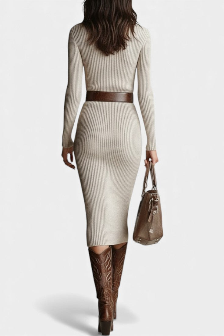 Susana Robe Midi Tricotée Ajustée à Col Demi-Roulé et Décolleté en V sans Ceinture