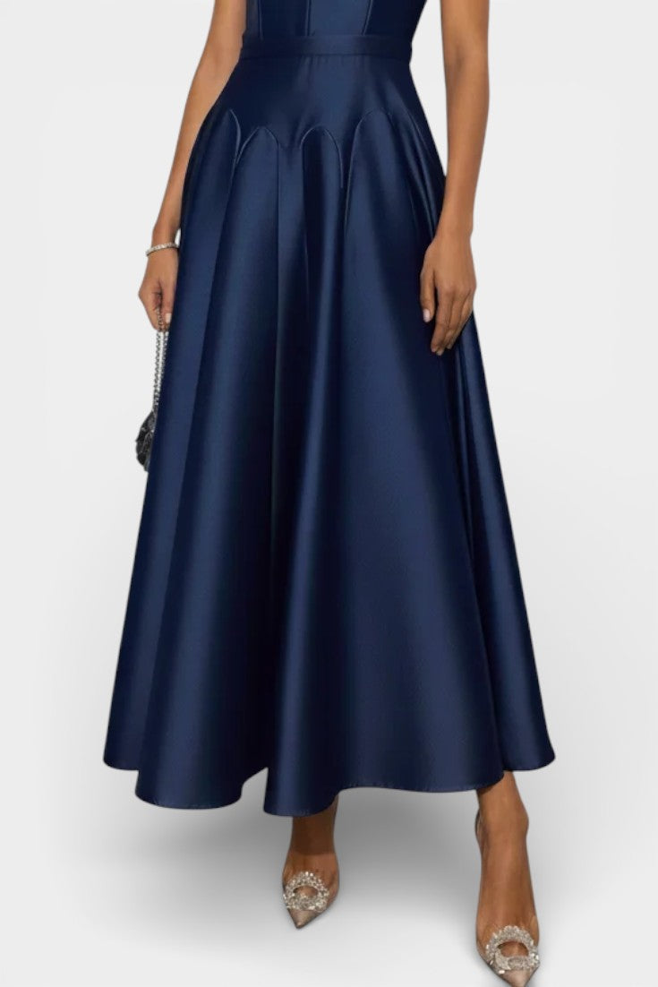 Paige Robe Longue Bleu Marine à Col Montant et Coupe Trapèze