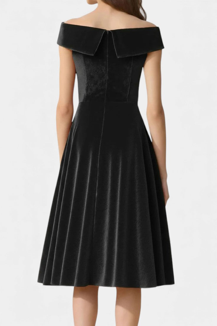 Maé Robe Vintage en Velours à Épaules Dénudées
