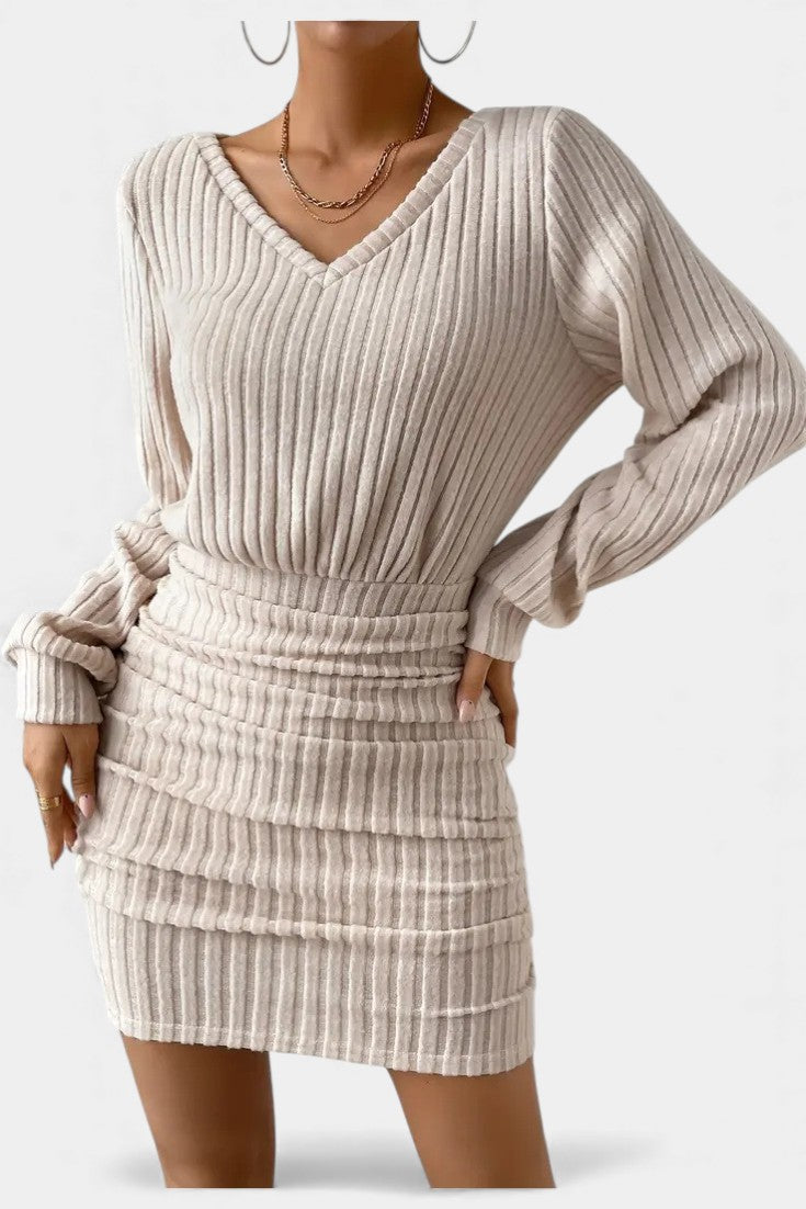 Laretta Robe Tricotée à Épaules Dénudées et Coupe Sculptante