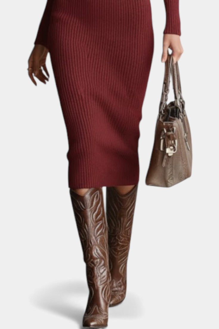 Susana Robe Midi Tricotée Ajustée à Col Demi-Roulé et Décolleté en V sans Ceinture