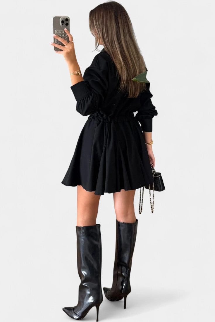 Rasine Robe Mini à Manches Longues et Silhouette Épurée