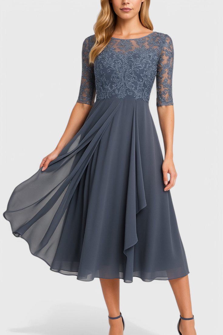 Abby Robe Plissée en Chiffon avec Corps Brodé Transparent et Décolleté Illusoire