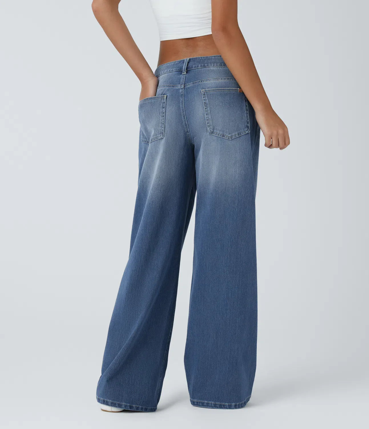 Maison La Veine™ | Jean large asymétrique taille basse avec bouton