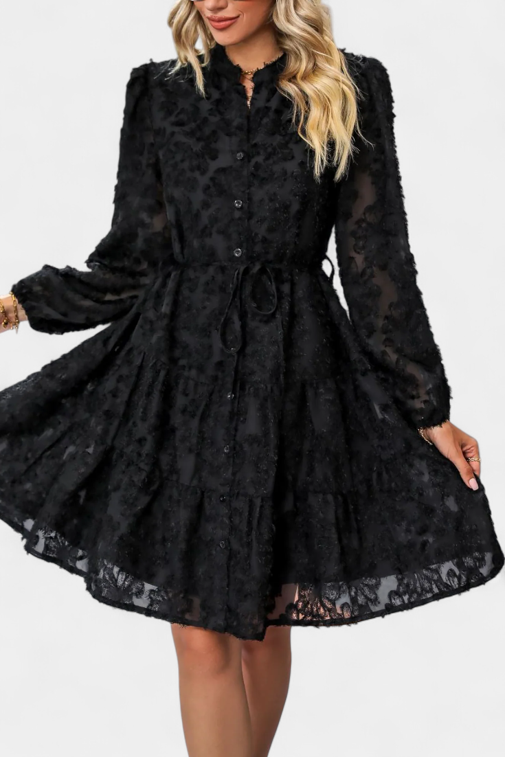 Soreia Robe à Manches Longues Texturées et Boutonnage Moderne