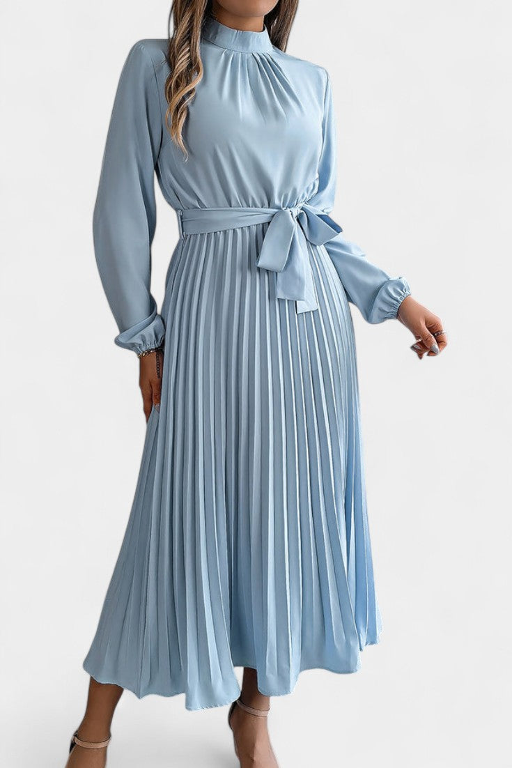 Morgane Robe Plissée à Col Montant Froncé et Taille Nouée