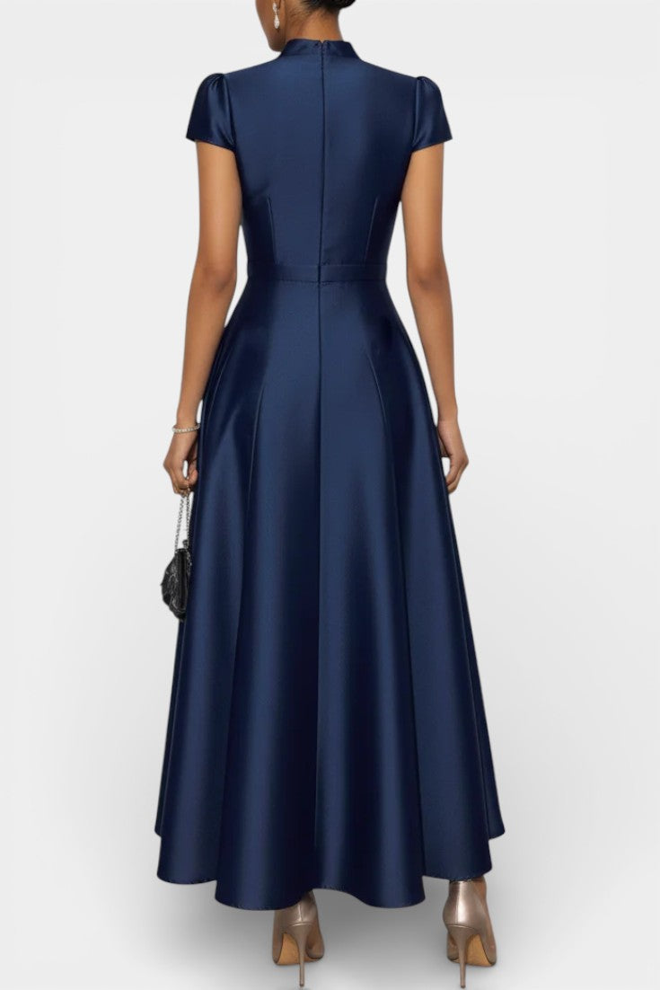Paige Robe Longue Bleu Marine à Col Montant et Coupe Trapèze