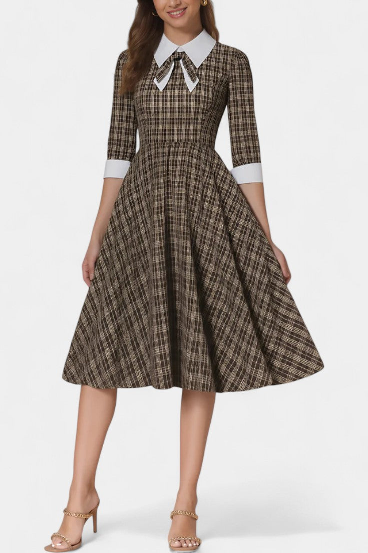 Natacha Robe Midi Évasée à Carreaux avec Col et Nœud