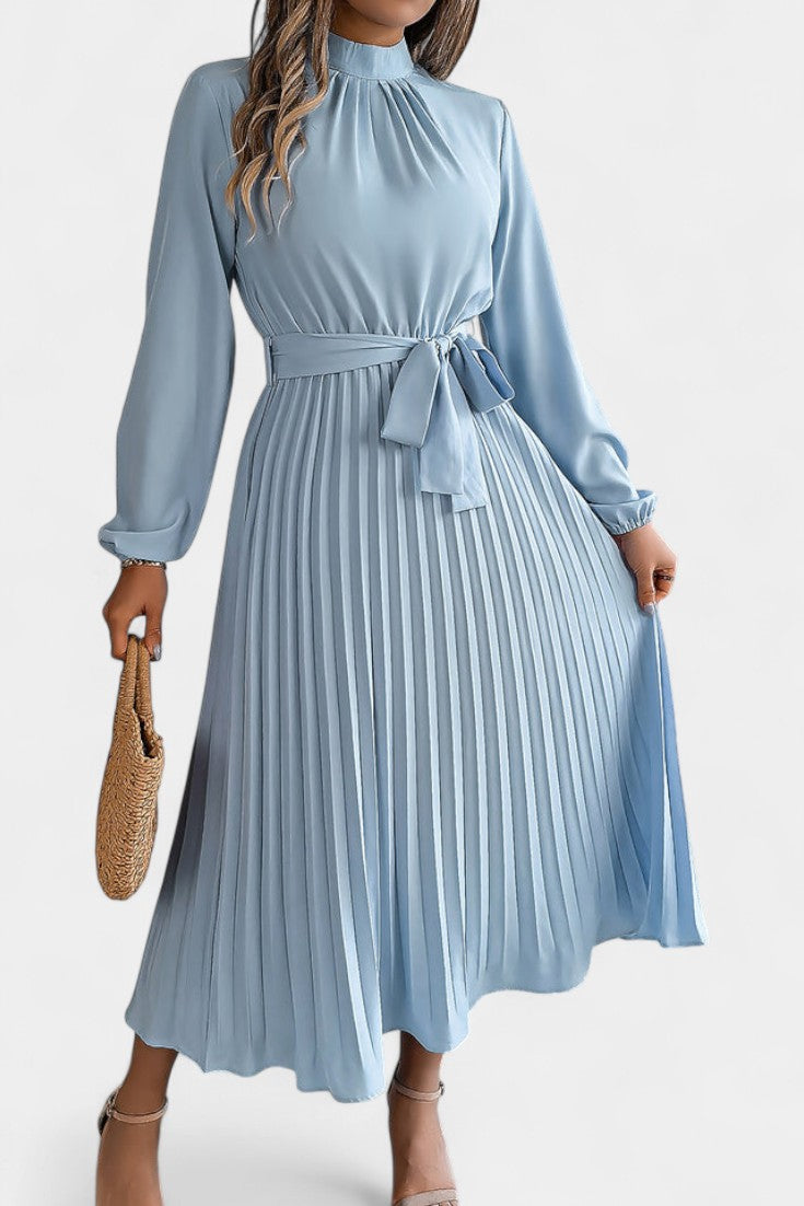 Morgane Robe Plissée à Col Montant Froncé et Taille Nouée