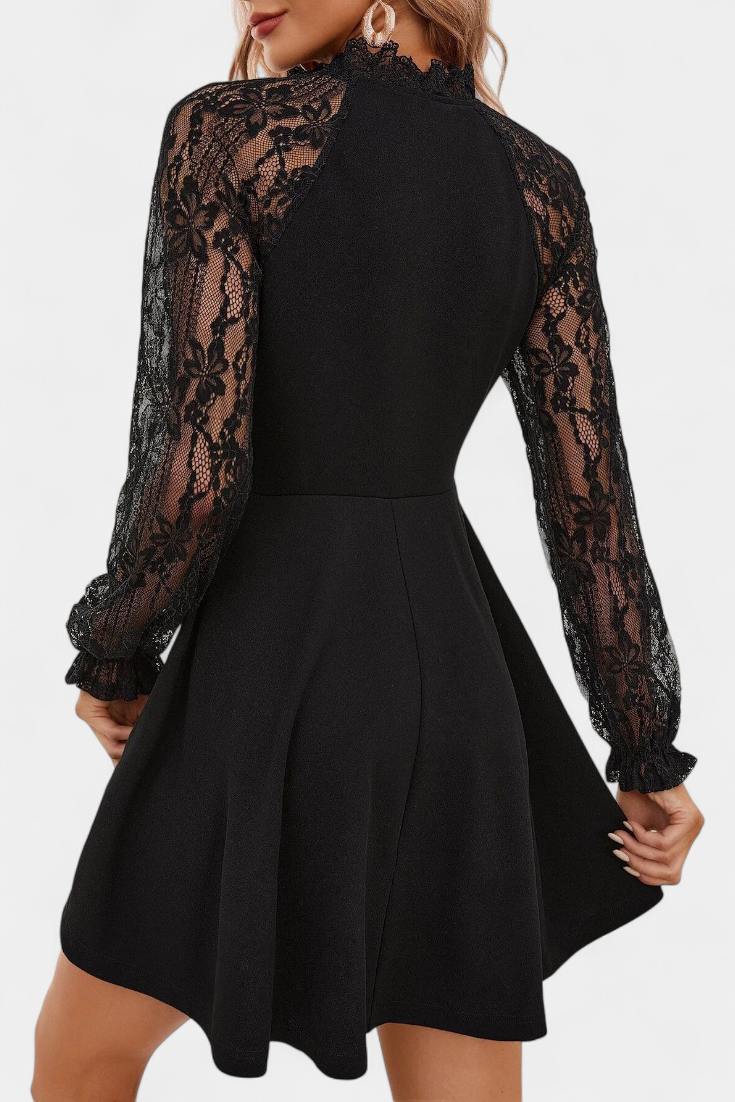 Jasella Robe Mini en Dentelle Florale avec Manches Longues