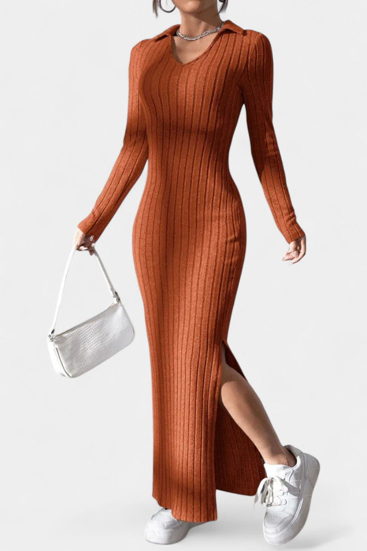 Élidia Robe Maxi Fendue à Col en V et Silhouette Ajustée