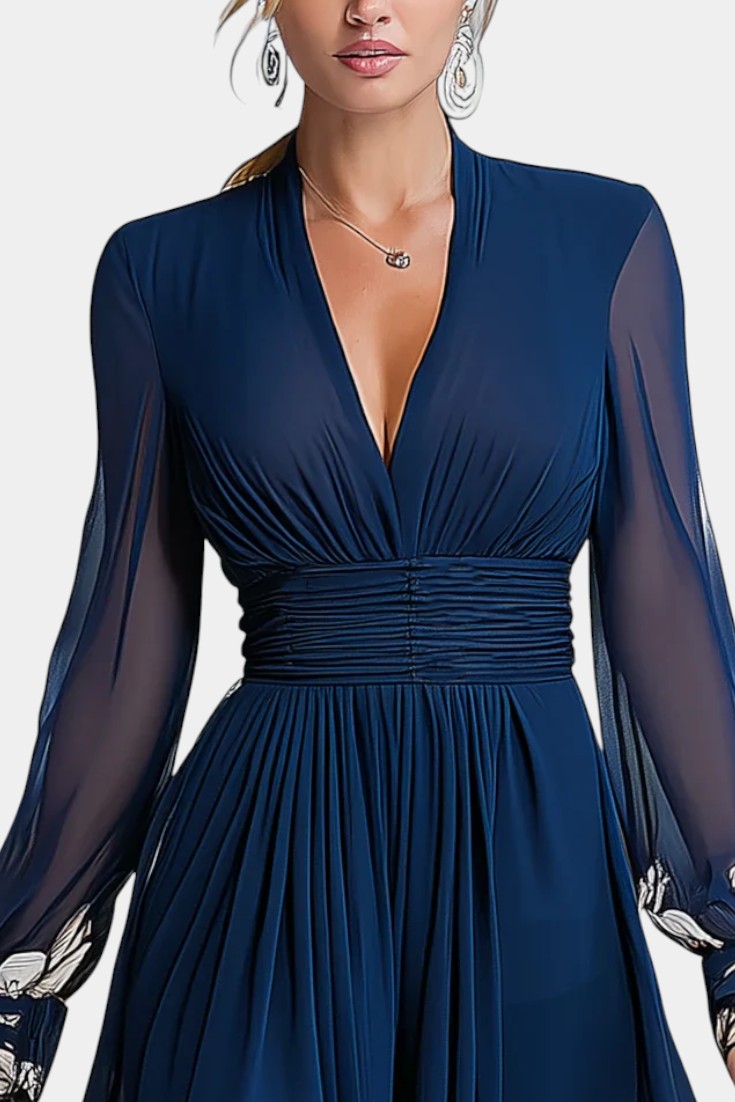 Ally Robe Longue Plissée Fleurie à Décolleté en V et Manches en Tulle