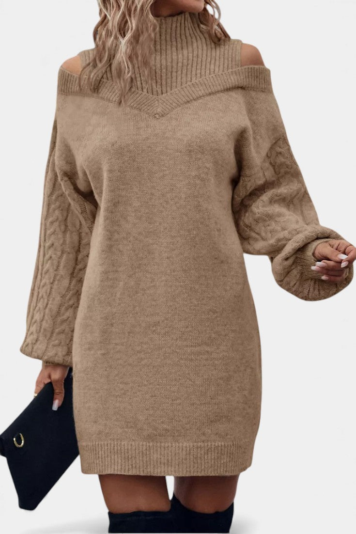 Léonisse Robe Pull Mini à Épaules Dégagées et Col Montant
