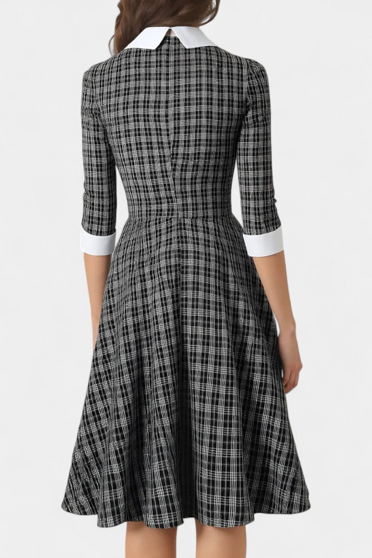 Natacha Robe Midi Évasée à Carreaux avec Col et Nœud