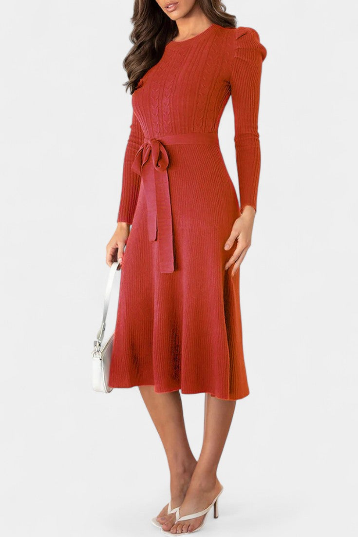 Évoria Robe Pull Midi Tricotée à Manches Bouffantes et Détail Lacé