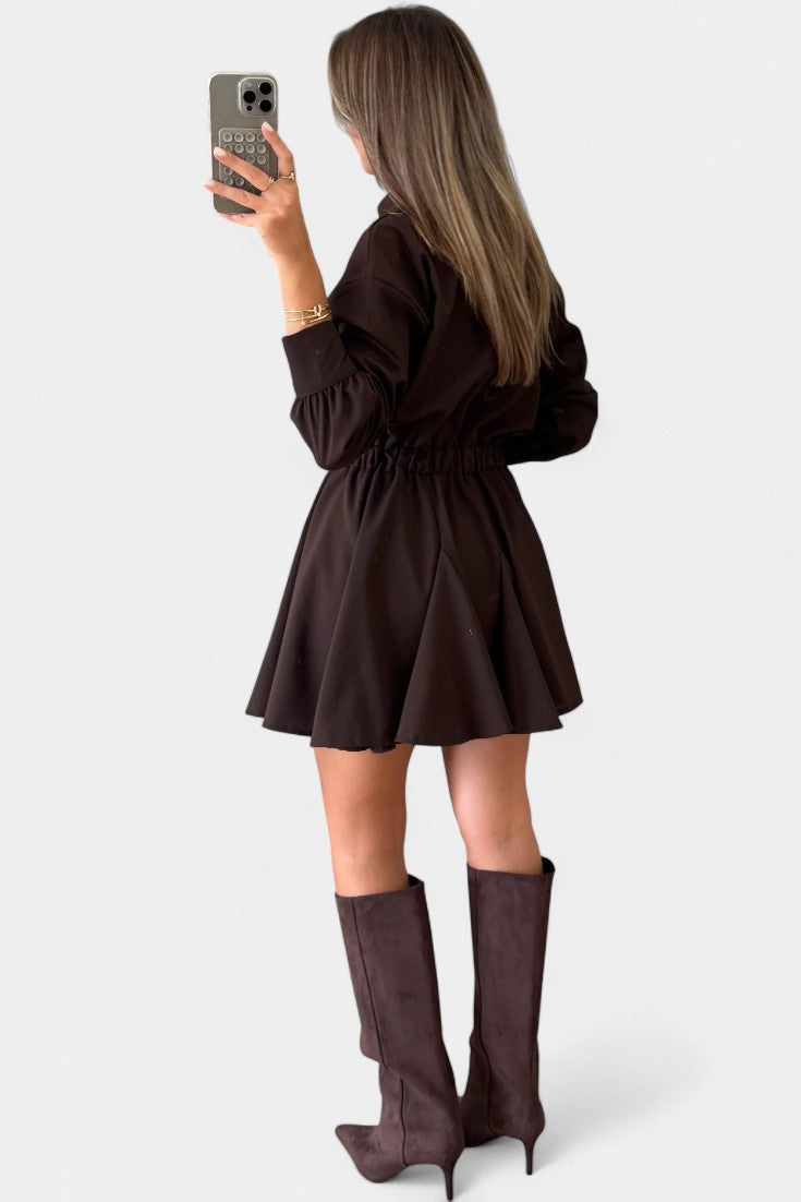Rasine Robe Mini à Manches Longues et Silhouette Épurée