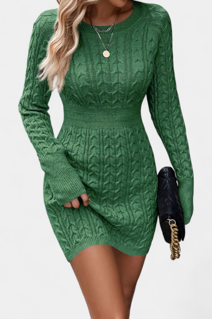 Valérie Robe Pull Ajustée à Maille Torsadée et Col Rond