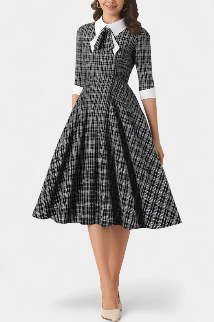 Natacha Robe Midi Évasée à Carreaux avec Col et Nœud