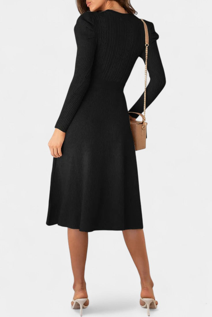 Évoria Robe Pull Midi Tricotée à Manches Bouffantes et Détail Lacé