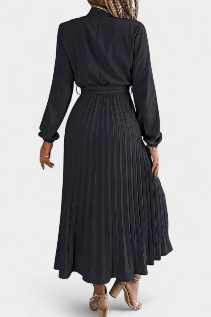 Morgane Robe Plissée à Col Montant Froncé et Taille Nouée