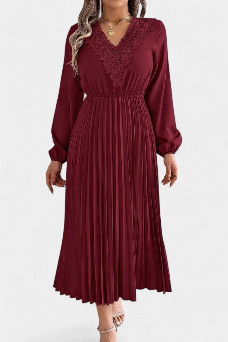 Séverine Robe Plissée en Dentelle à Manches Longues Bouffantes et Encolure en V