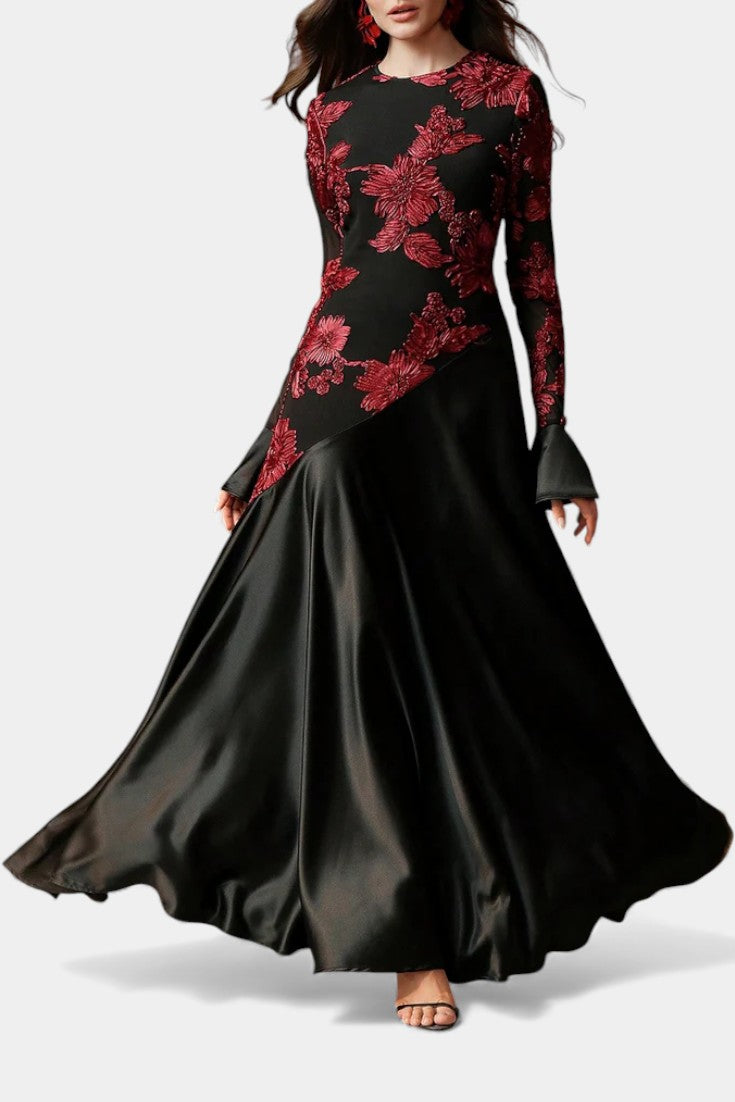 Sarah Robe Longue en Satin à Patchwork Floral et Manches Longues